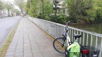 Plagwitzer Brücke, altes Geländer, stadtauswärts