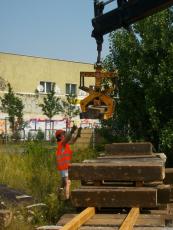 T. Zinner_Umlagerung Bahnsteigkanten, Bei der Arbeit