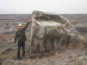 Westwand e.V._Suche nach Boulderfelsen in Profen
